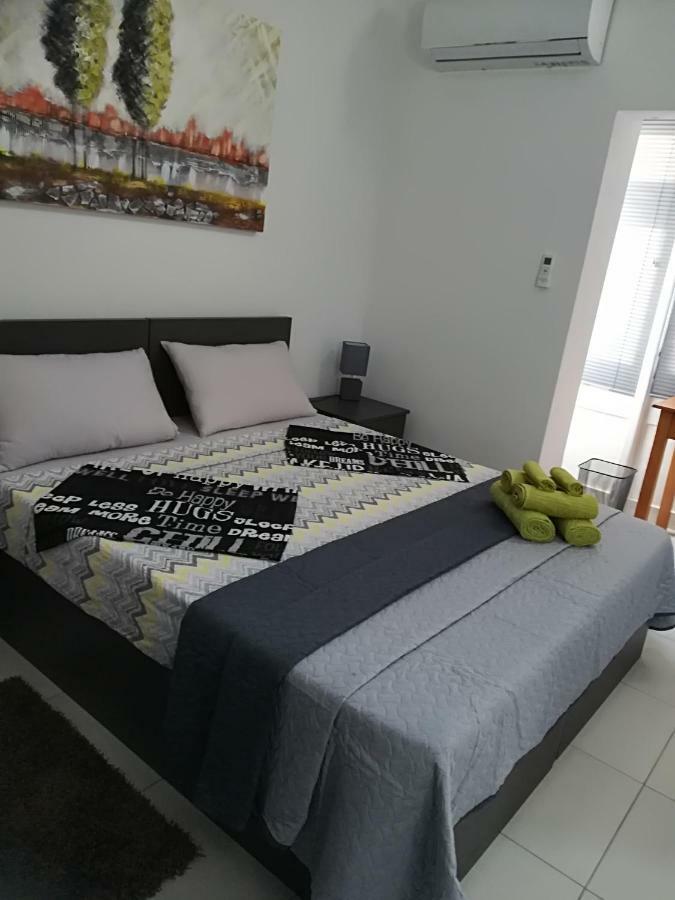 Luxury Apartment Close To Seafront Sliema Exteriér fotografie